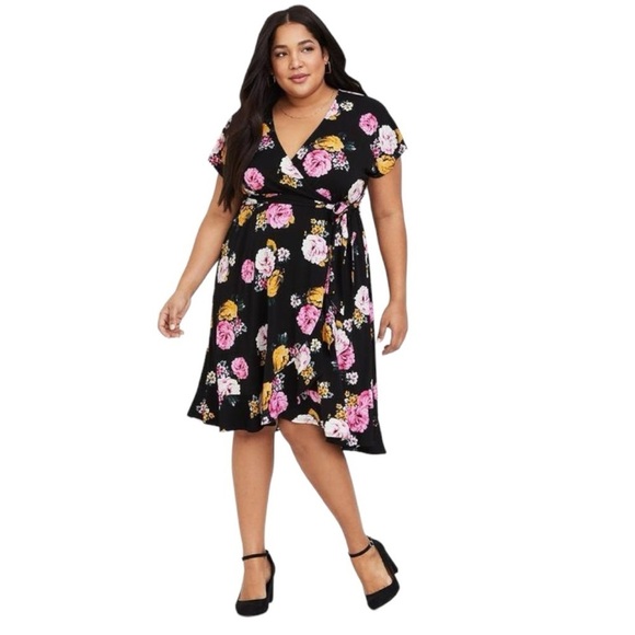 Torrid Mini Stretch Crepe Wrap Dress Black Fancy Flow Floral 2X - Picture 3 of 11